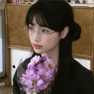 屋檐下没有烟硝